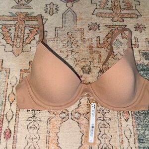 Skims Fits Everybody Scoop Plunge Bra 34B